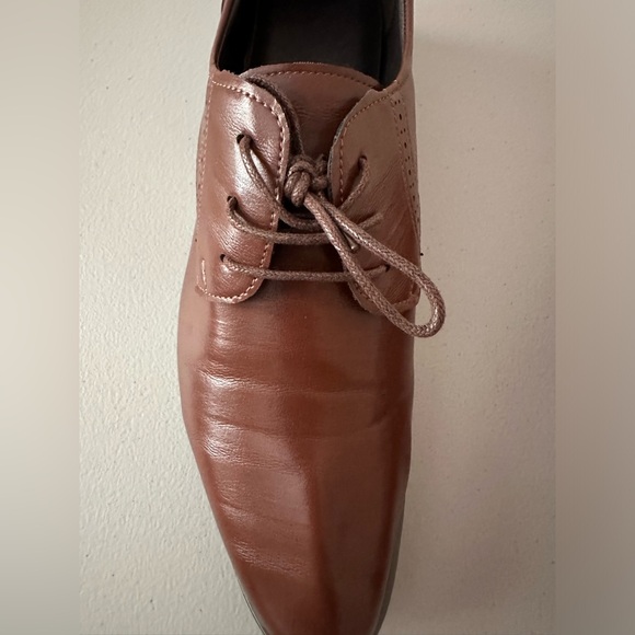 Men Pertorated Detail Lace up Front Dress Shoes Business Derby Shoes For Outdoor - Picture 5 of 16